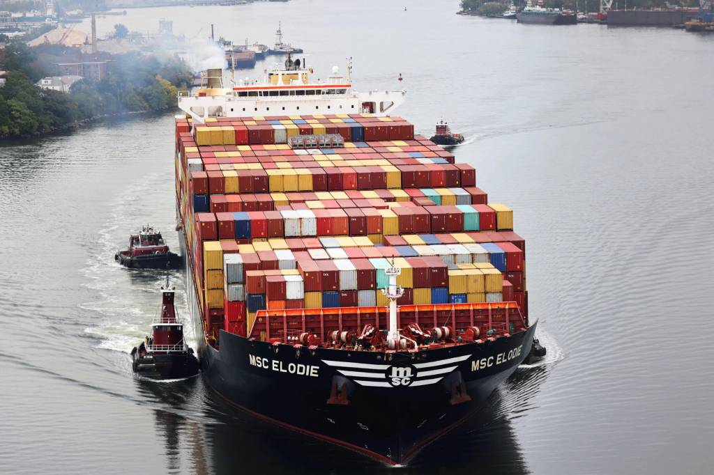Common Shipping Challenges in the UK